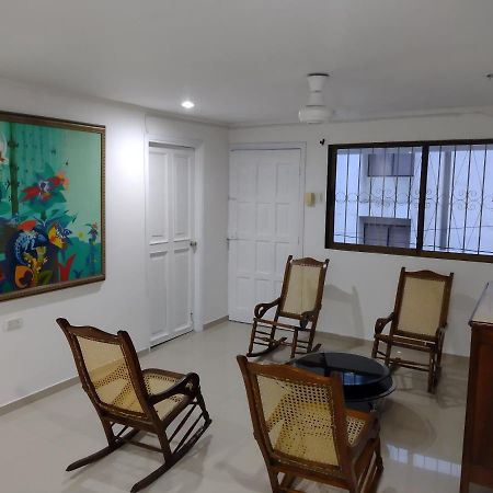 Cartagena Clementina Hostel מראה חיצוני תמונה